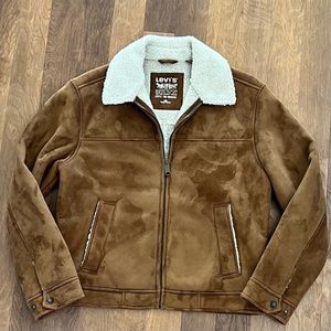 Men’s Levi’s Original Suede Trucker Jacket with Sherpa Lining, Sz Small